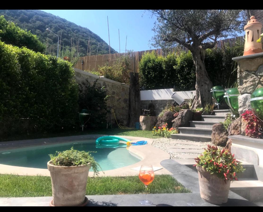 La Casetta Al Porto Di Ischia Appartement Buitenkant foto